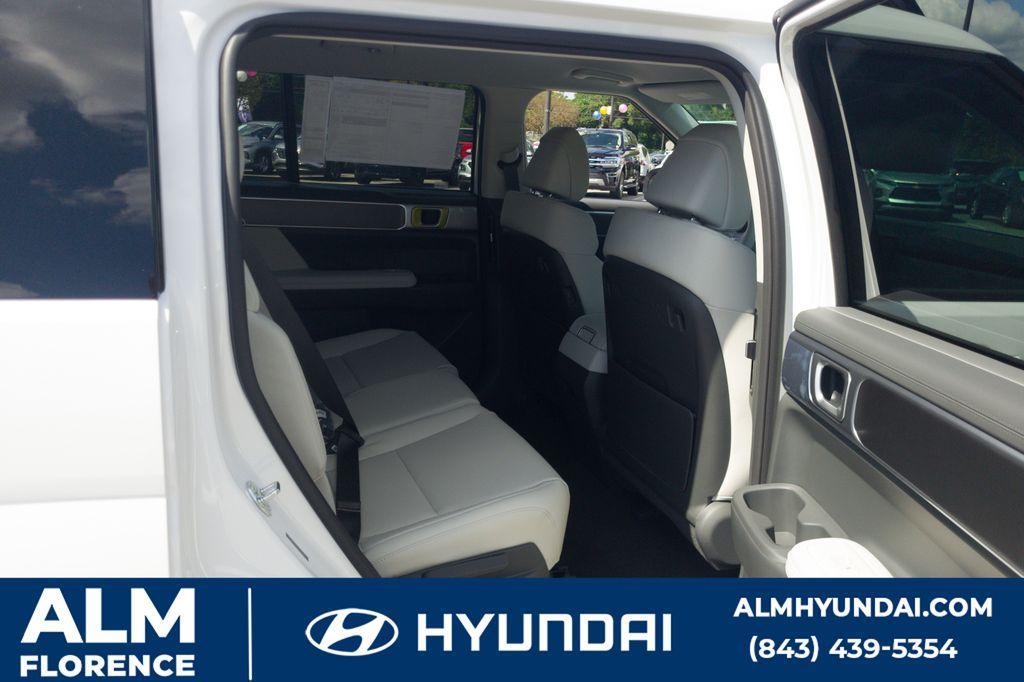 new 2025 Hyundai Santa Fe HEV car, priced at $36,995