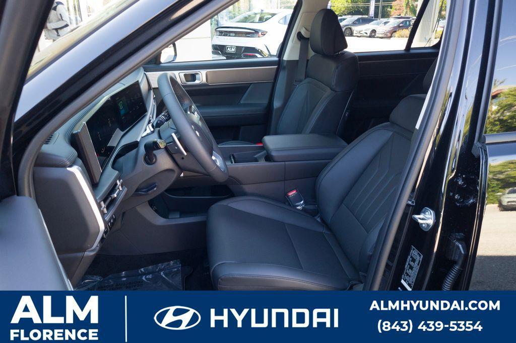 new 2025 Hyundai Santa Fe HEV car, priced at $36,995