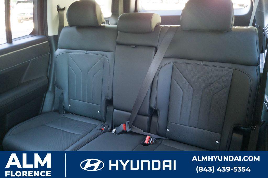 new 2025 Hyundai Santa Fe HEV car, priced at $36,995