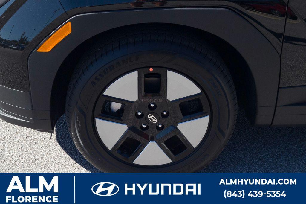 new 2025 Hyundai Santa Fe HEV car, priced at $36,995