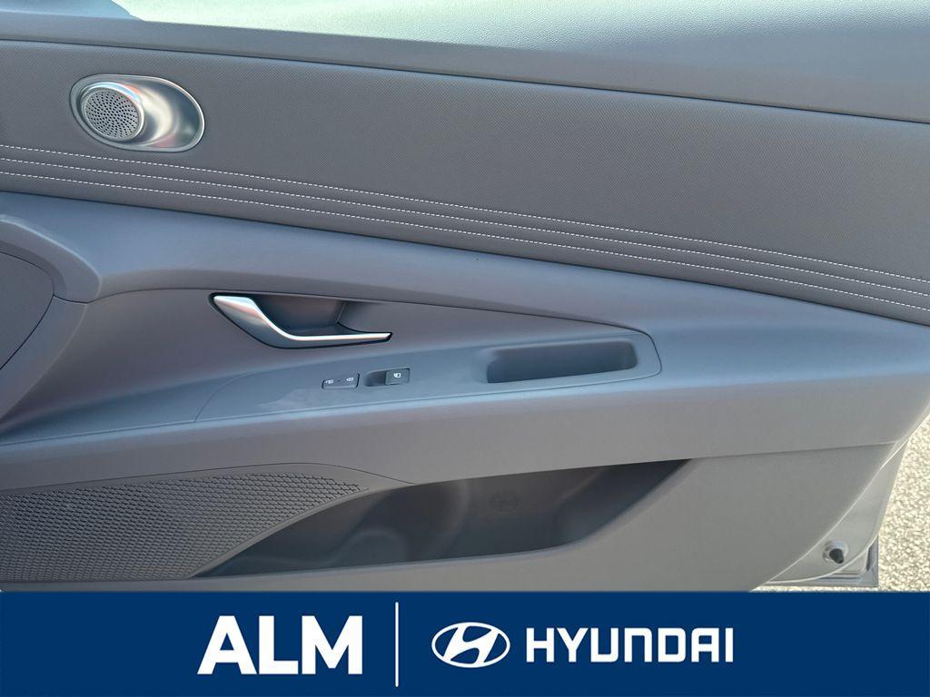 new 2025 Hyundai Elantra car, priced at $22,649