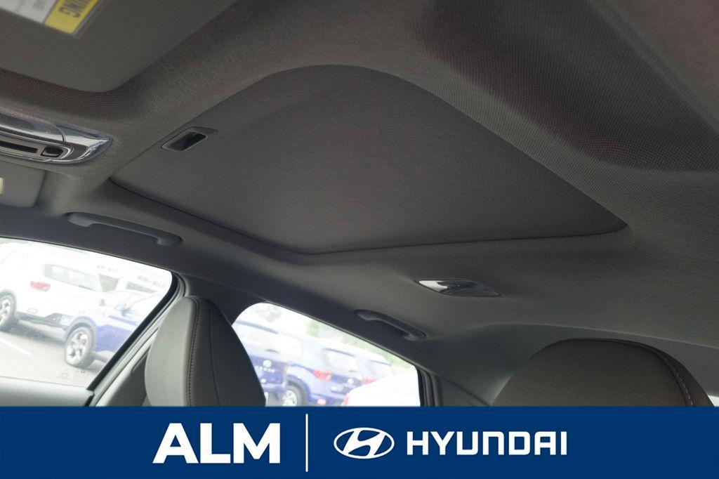 new 2025 Hyundai Elantra car, priced at $23,996