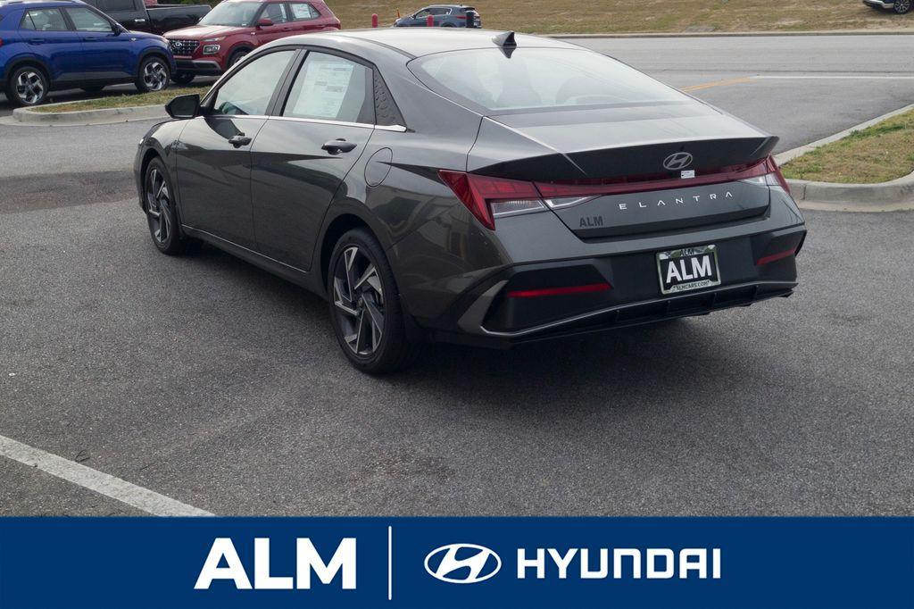 new 2025 Hyundai Elantra car, priced at $23,996