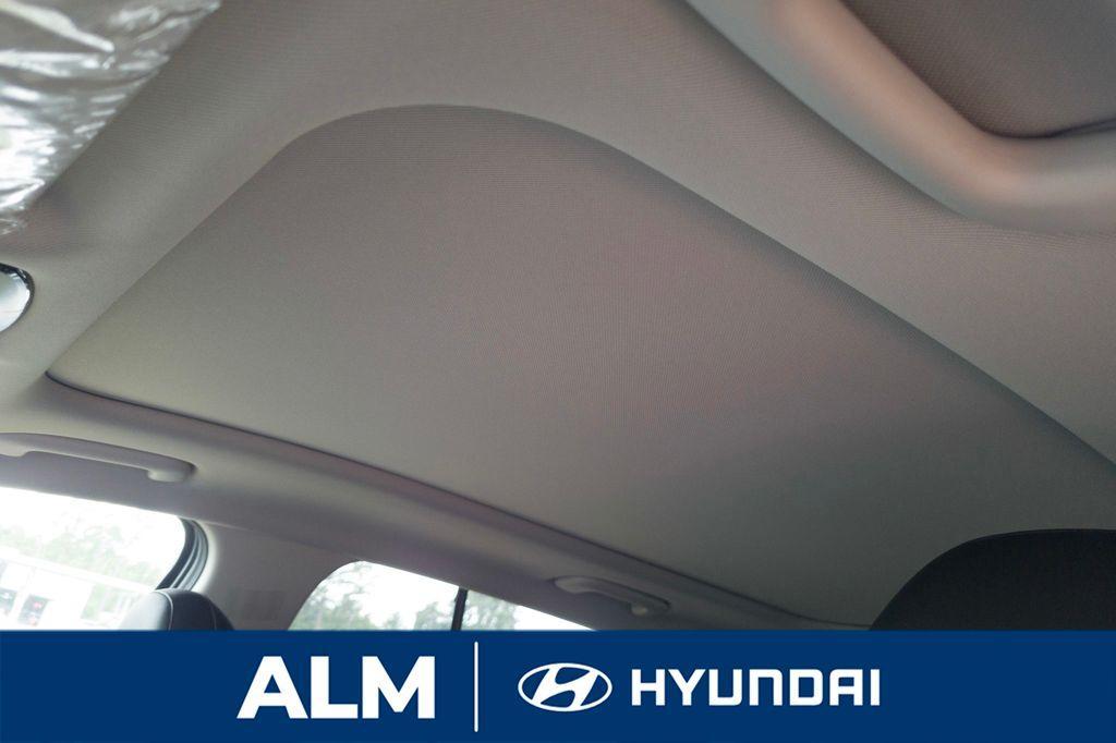 new 2025 Hyundai TUCSON Hybrid car, priced at $34,995