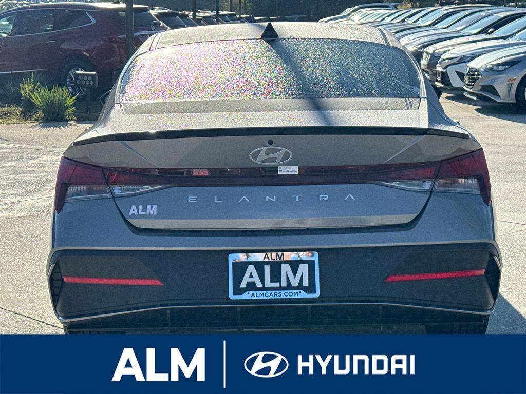 new 2025 Hyundai Elantra car, priced at $22,637