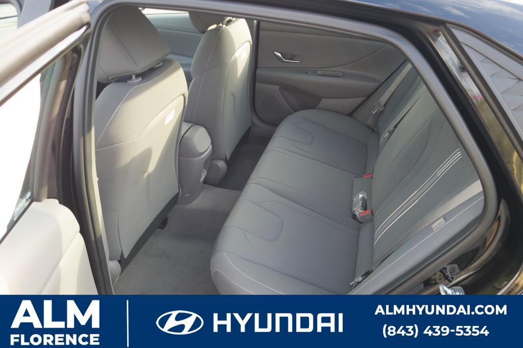 new 2024 Hyundai Elantra HEV car, priced at $22,815