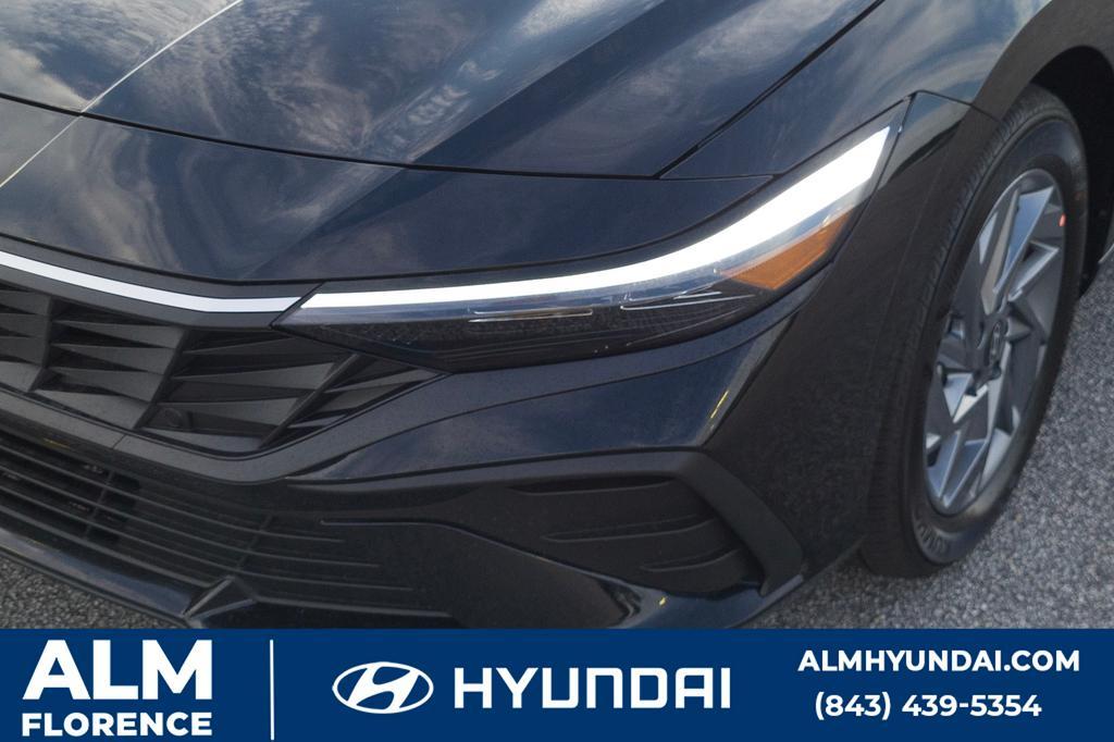 new 2024 Hyundai Elantra HEV car, priced at $22,815