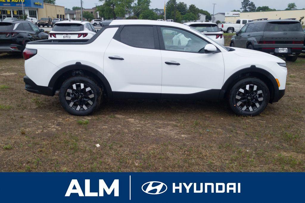 new 2025 Hyundai SANTA CRUZ car, priced at $27,995