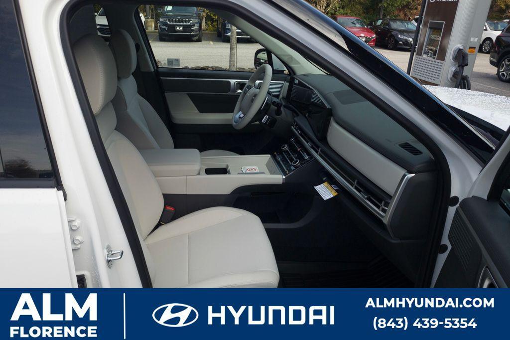 new 2025 Hyundai Santa Fe car, priced at $32,895