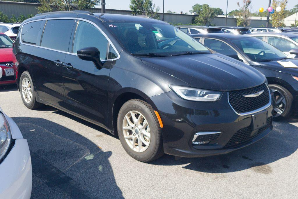 used 2022 Chrysler Pacifica car, priced at $21,420