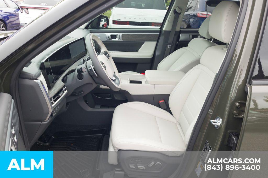 used 2025 Hyundai Santa Fe car, priced at $39,720