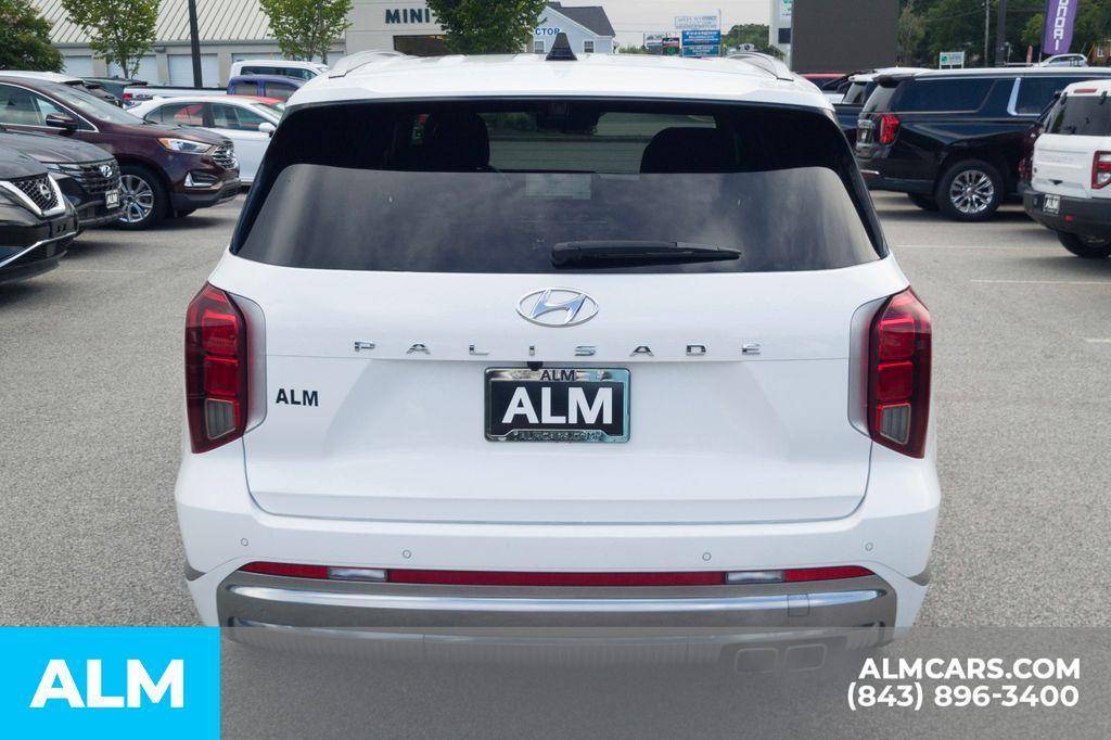 used 2024 Hyundai Palisade car, priced at $37,820