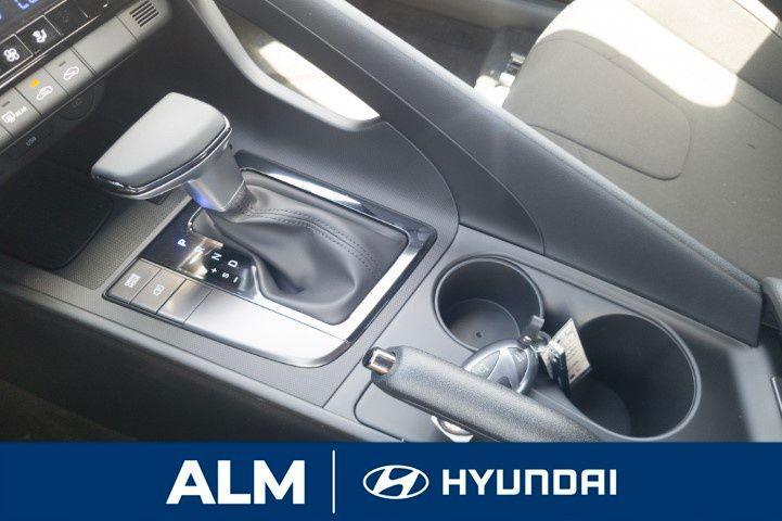 new 2025 Hyundai Elantra car, priced at $21,969