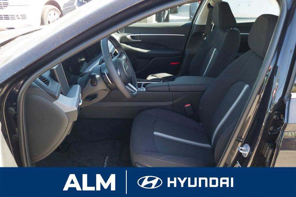 new 2025 Hyundai Sonata Hybrid car, priced at $28,745