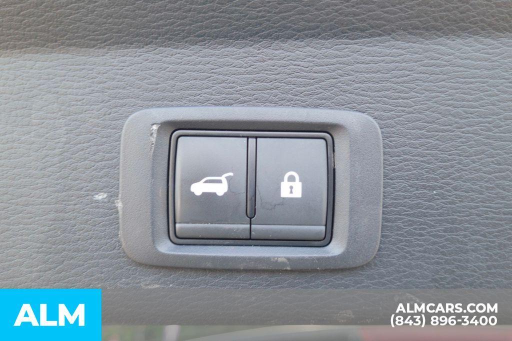 used 2024 Mitsubishi Outlander car, priced at $23,920