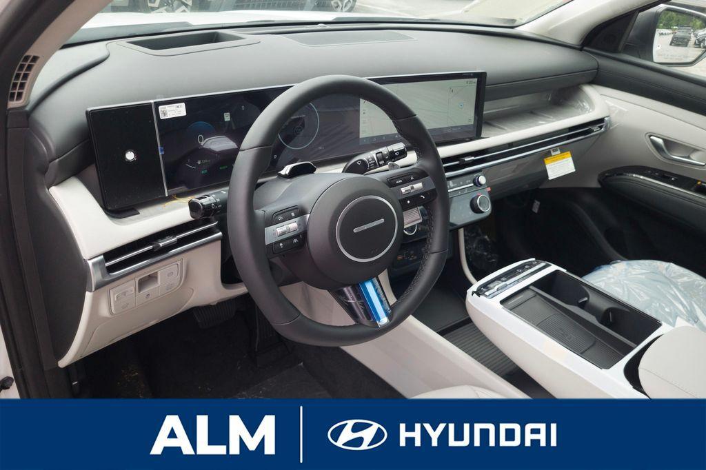 new 2025 Hyundai TUCSON Hybrid car, priced at $38,815