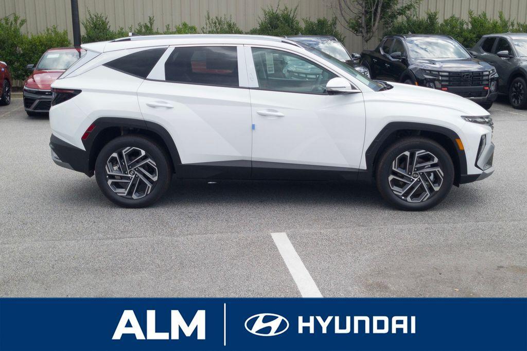 new 2025 Hyundai TUCSON Hybrid car, priced at $38,815