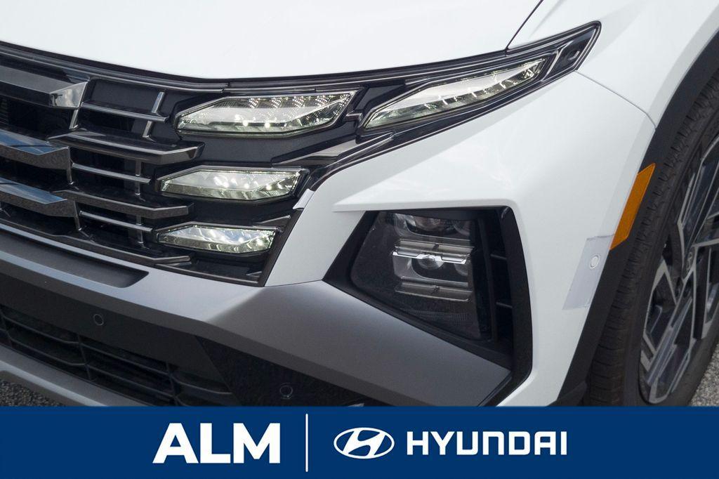 new 2025 Hyundai TUCSON Hybrid car, priced at $38,815