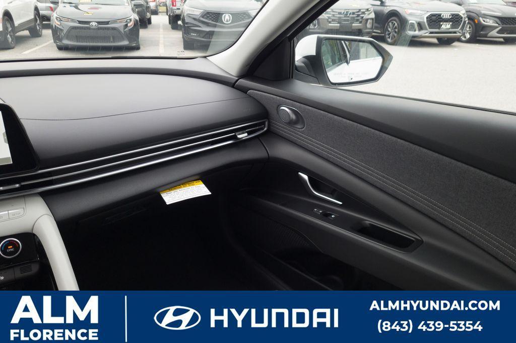 new 2025 Hyundai Elantra car, priced at $25,995