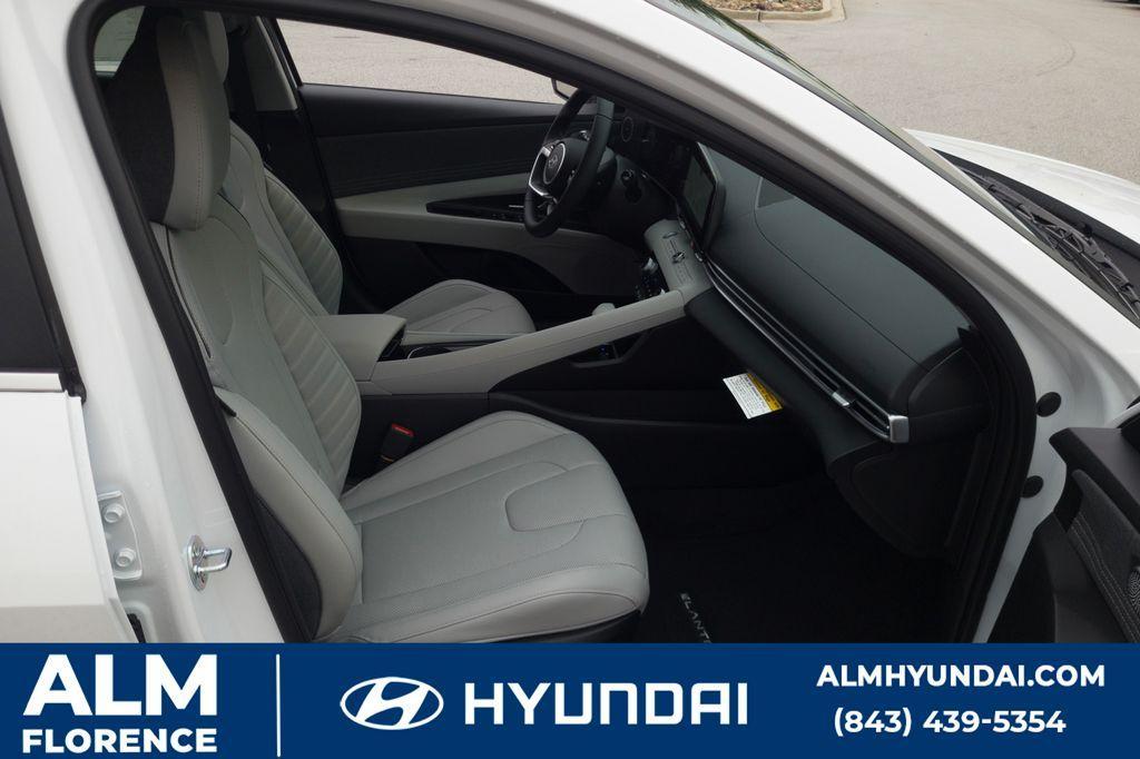 new 2025 Hyundai Elantra car, priced at $25,995