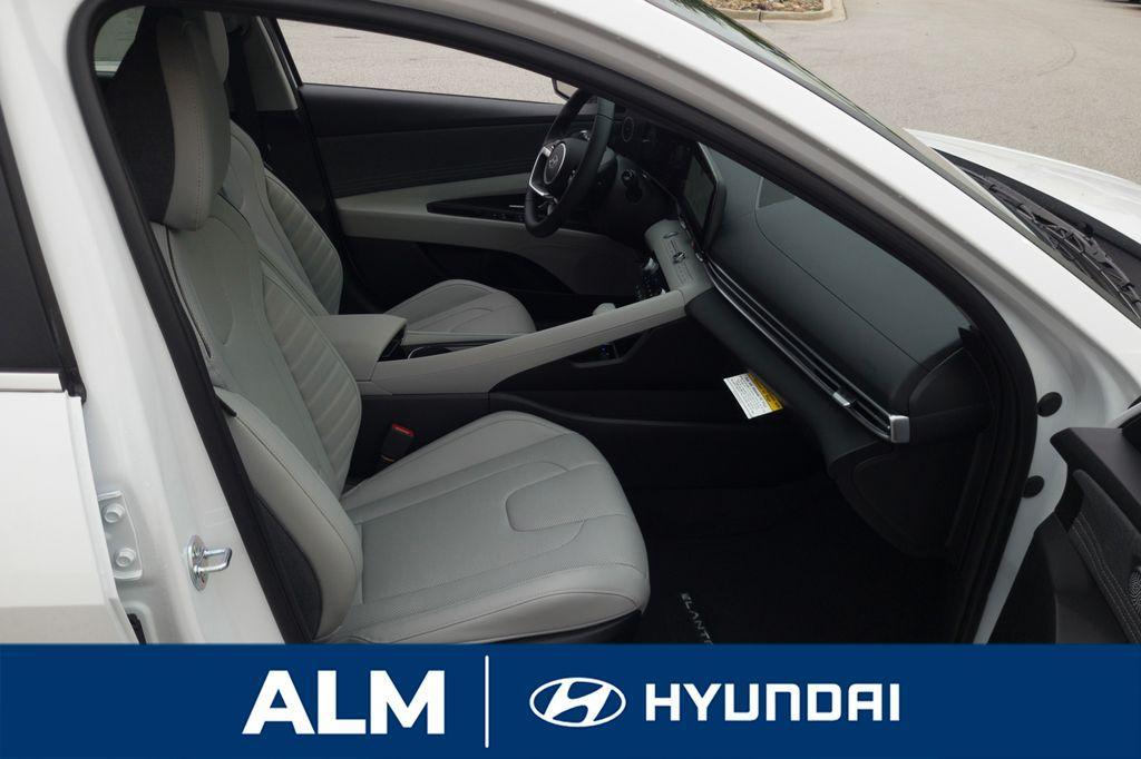 new 2025 Hyundai Elantra car, priced at $23,045