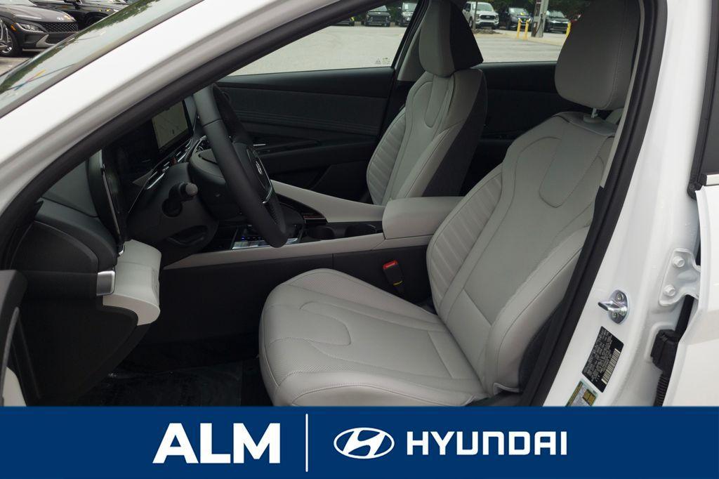 new 2025 Hyundai Elantra car, priced at $23,045