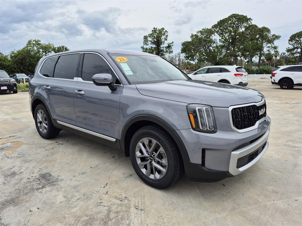 used 2023 Kia Telluride car, priced at $27,952