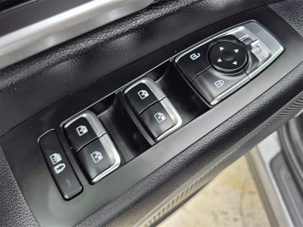 used 2023 Kia Telluride car, priced at $27,952