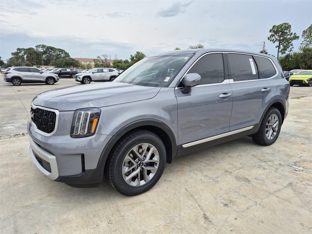 used 2023 Kia Telluride car, priced at $27,952
