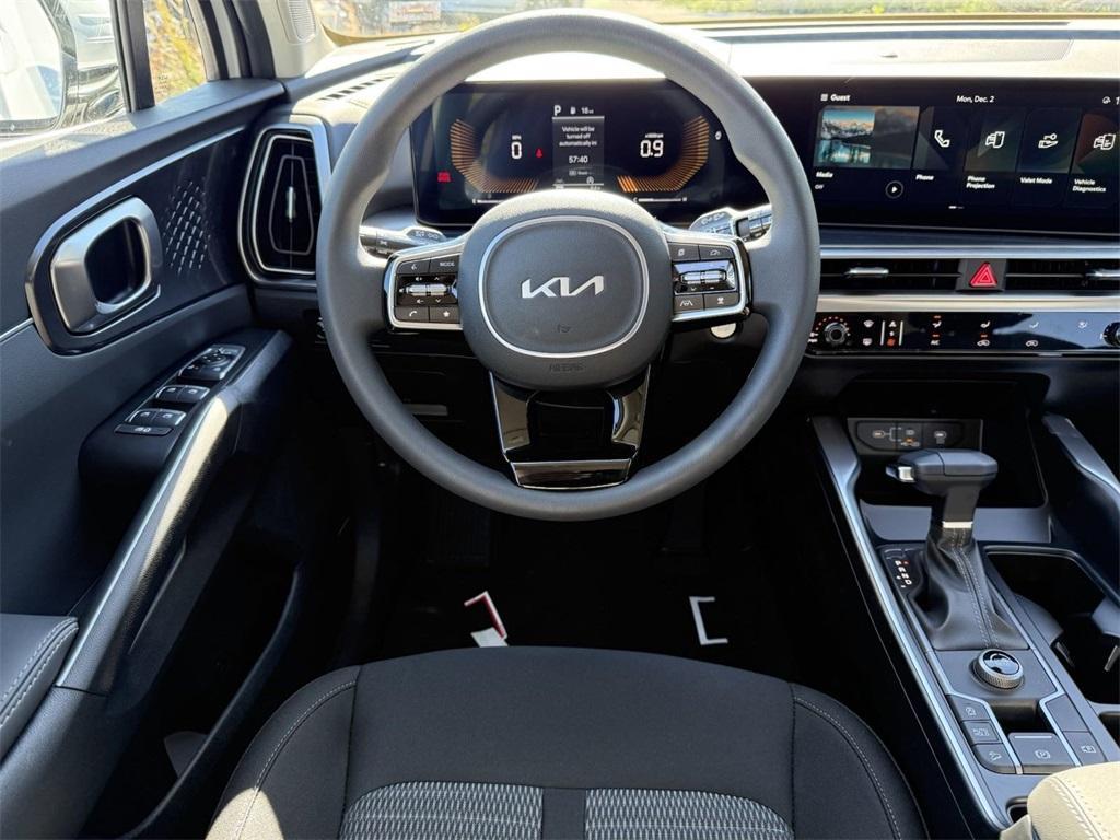 new 2025 Kia Sorento car, priced at $34,085