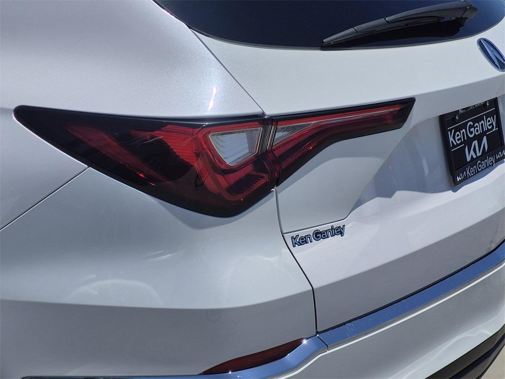 used 2024 Acura MDX car, priced at $39,682
