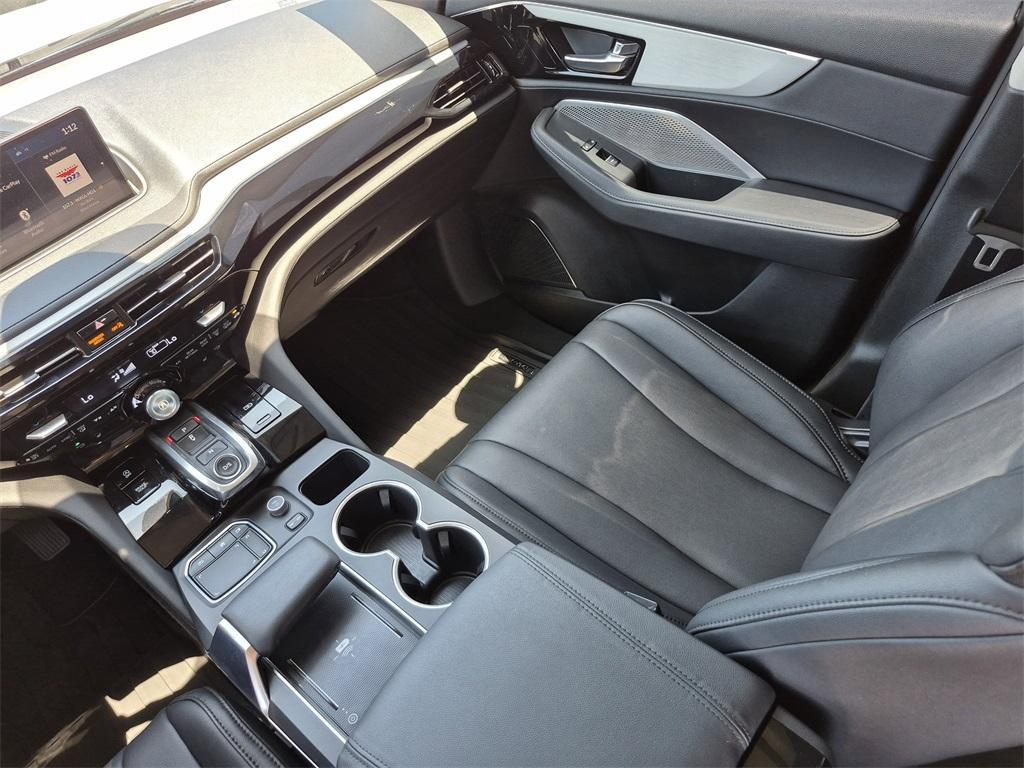 used 2024 Acura MDX car, priced at $39,682