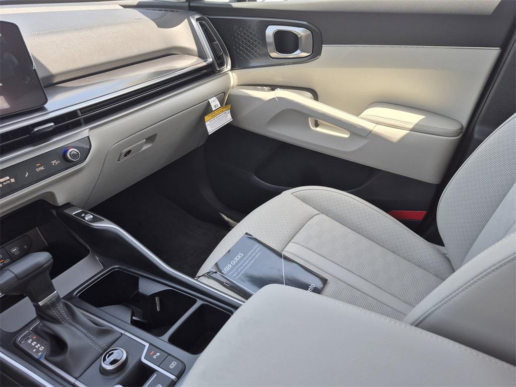 new 2025 Kia Sorento car, priced at $37,225