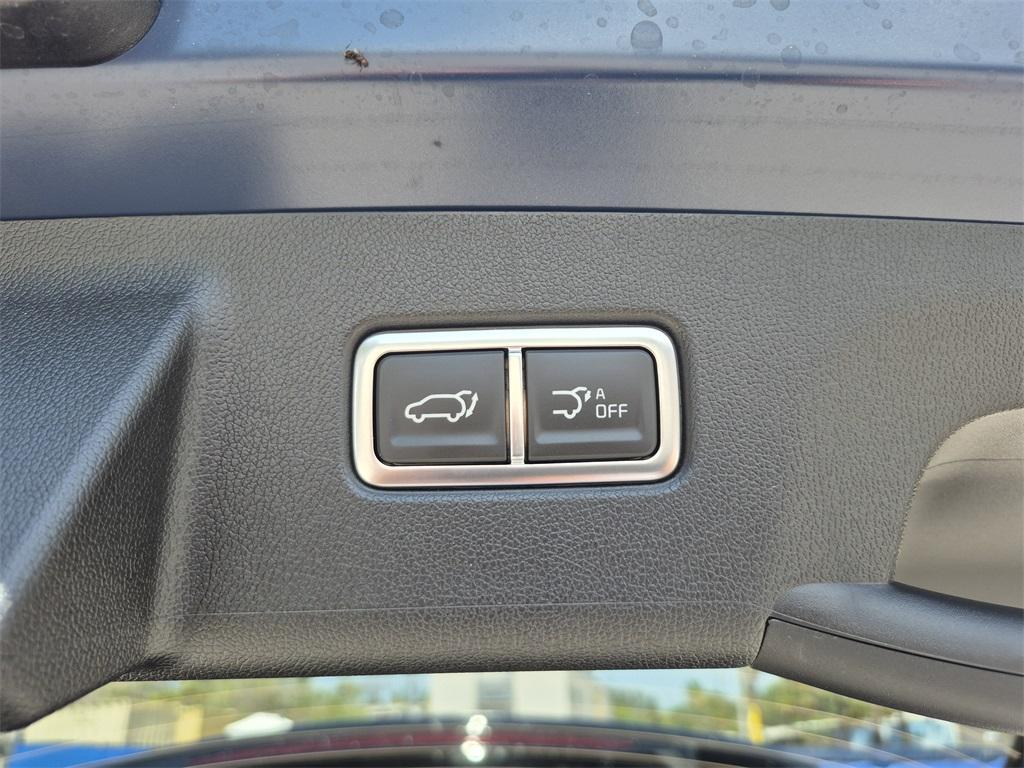 new 2025 Kia Sorento car, priced at $37,225