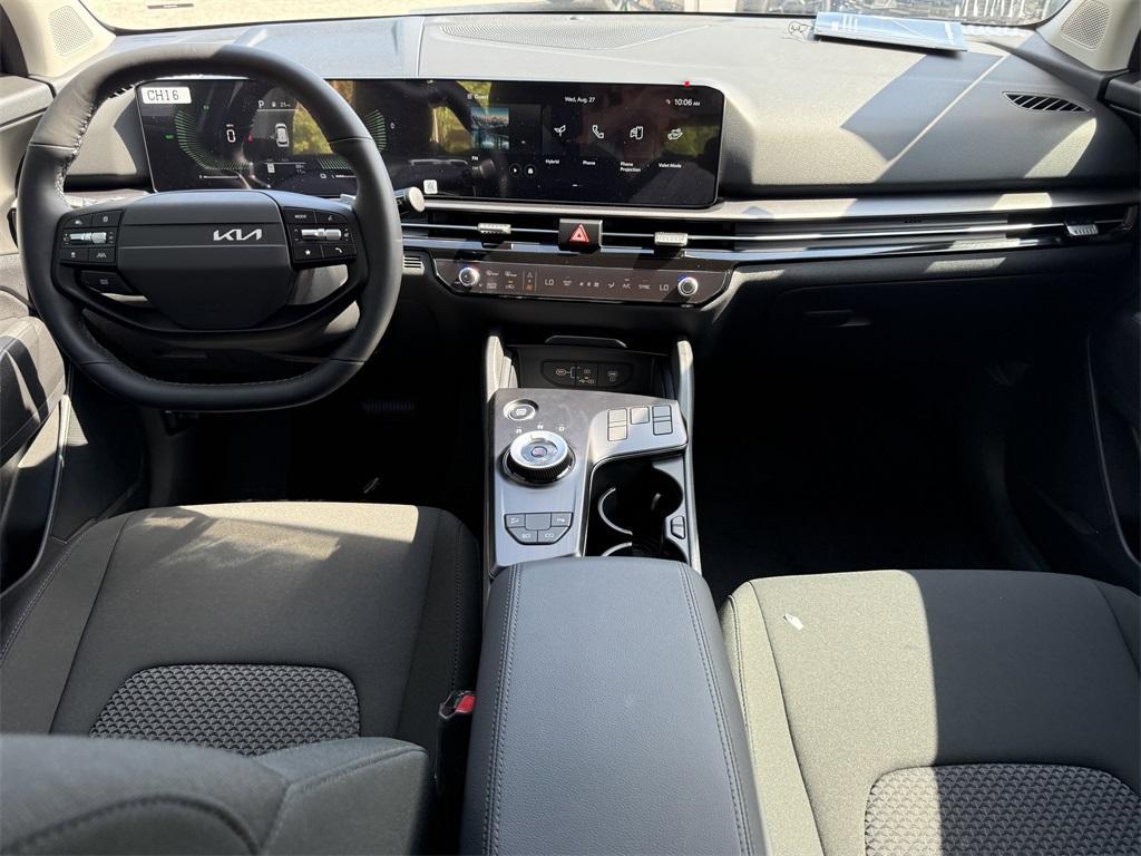 new 2026 Kia Sportage Hybrid car, priced at $28,670