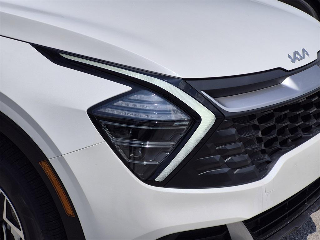 new 2025 Kia Sportage car, priced at $28,105