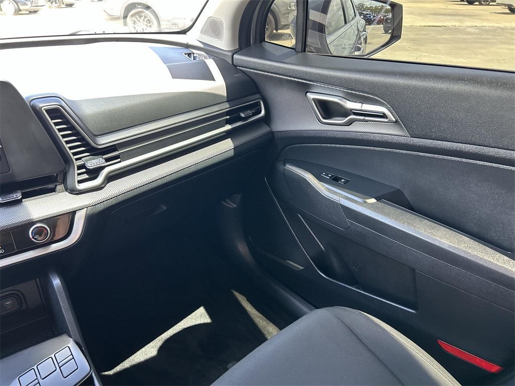 used 2025 Kia Sportage car, priced at $21,402