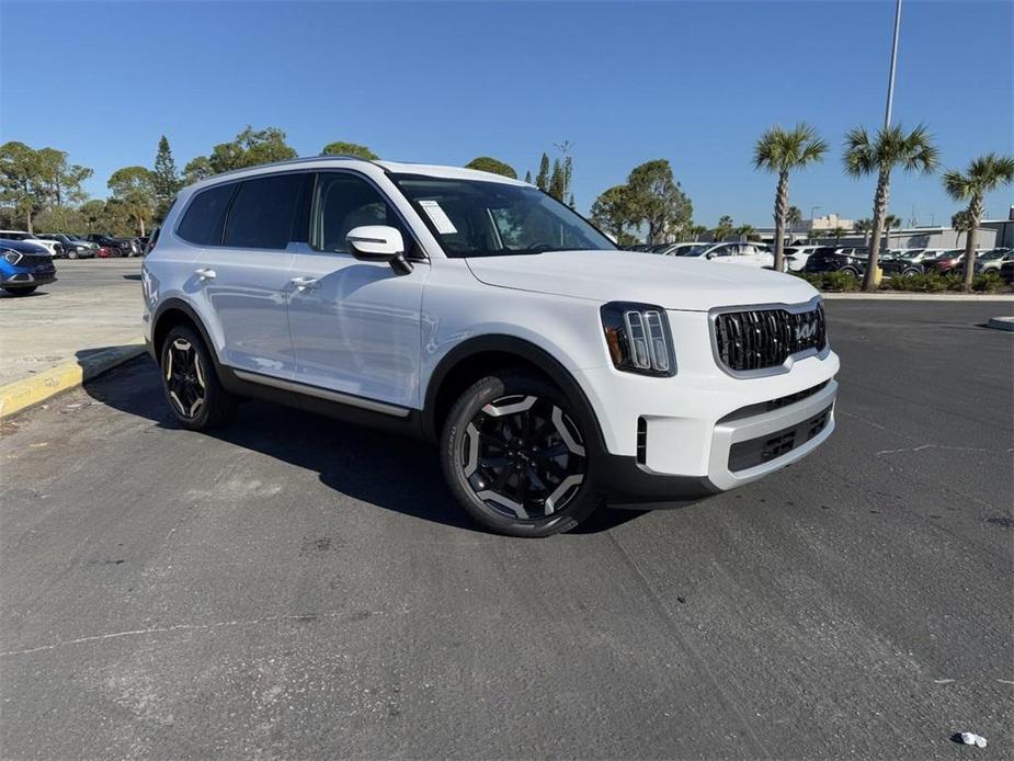 new 2025 Kia Telluride car, priced at $44,705