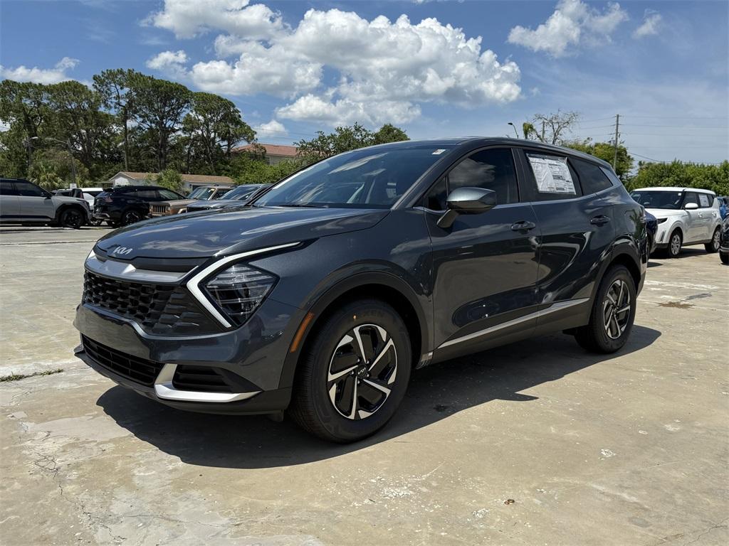 new 2025 Kia Sportage Hybrid car, priced at $30,355