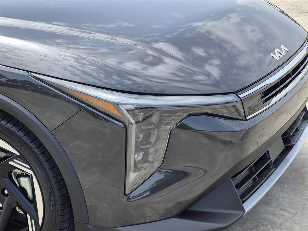 used 2025 Kia K4 car, priced at $22,321