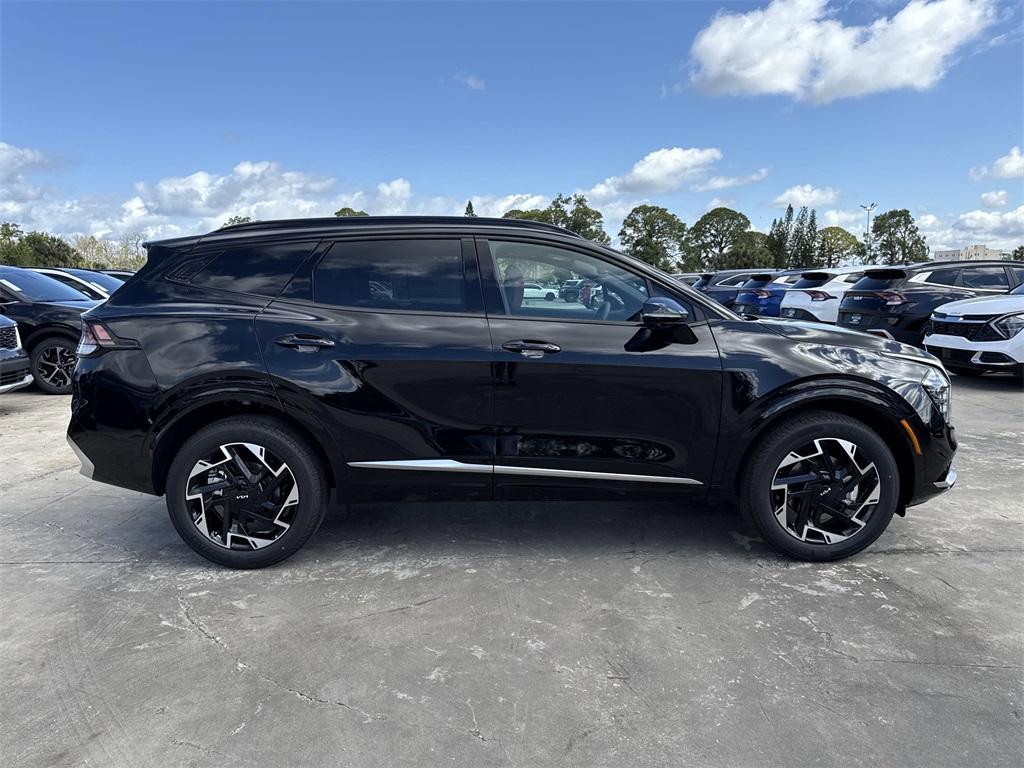 new 2025 Kia Sportage car, priced at $36,810