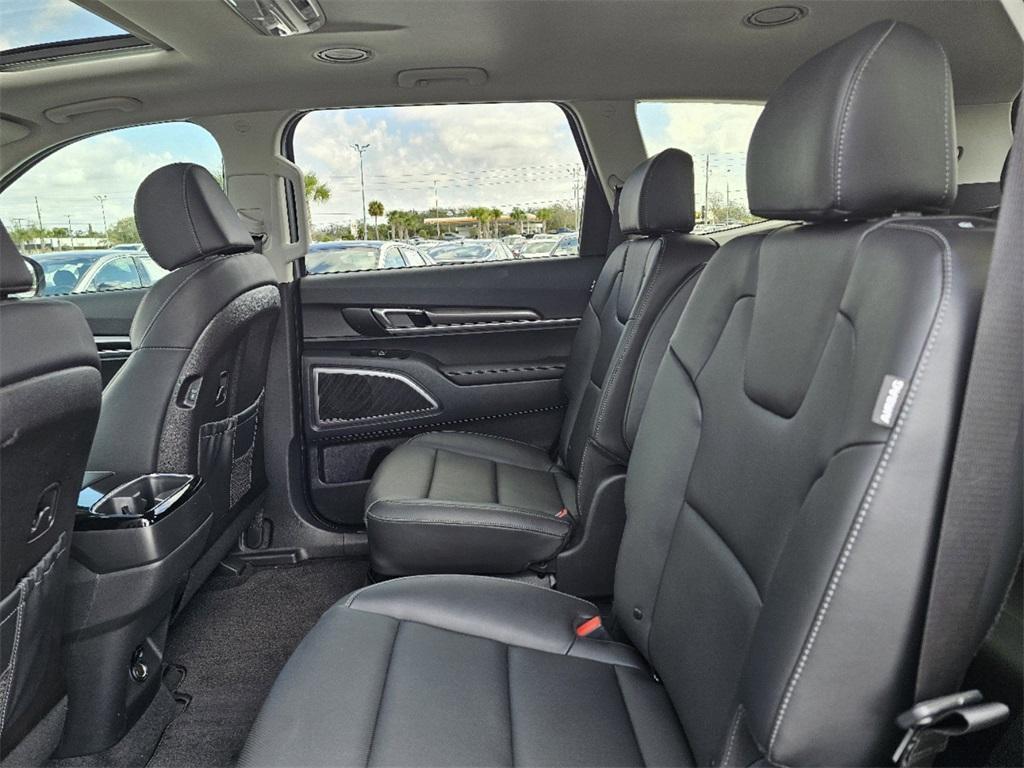 new 2025 Kia Telluride car, priced at $41,030