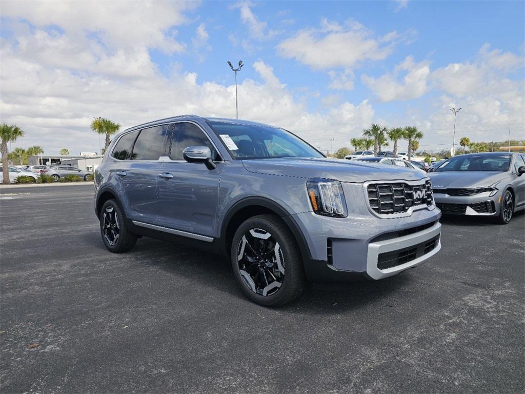 new 2025 Kia Telluride car, priced at $41,030