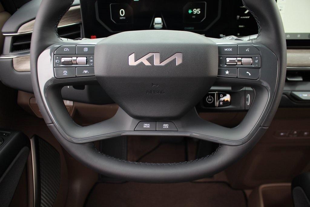 new 2024 Kia EV9 car, priced at $66,337
