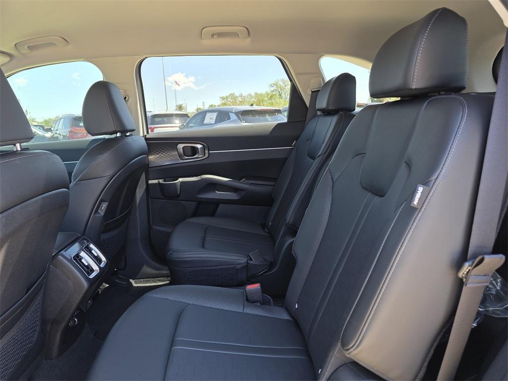new 2025 Kia Sorento car, priced at $37,255