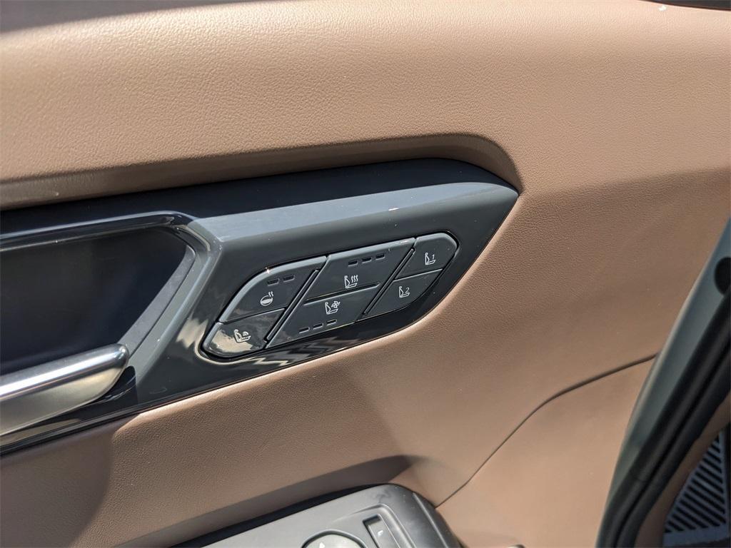 new 2026 Kia EV9 car, priced at $68,115