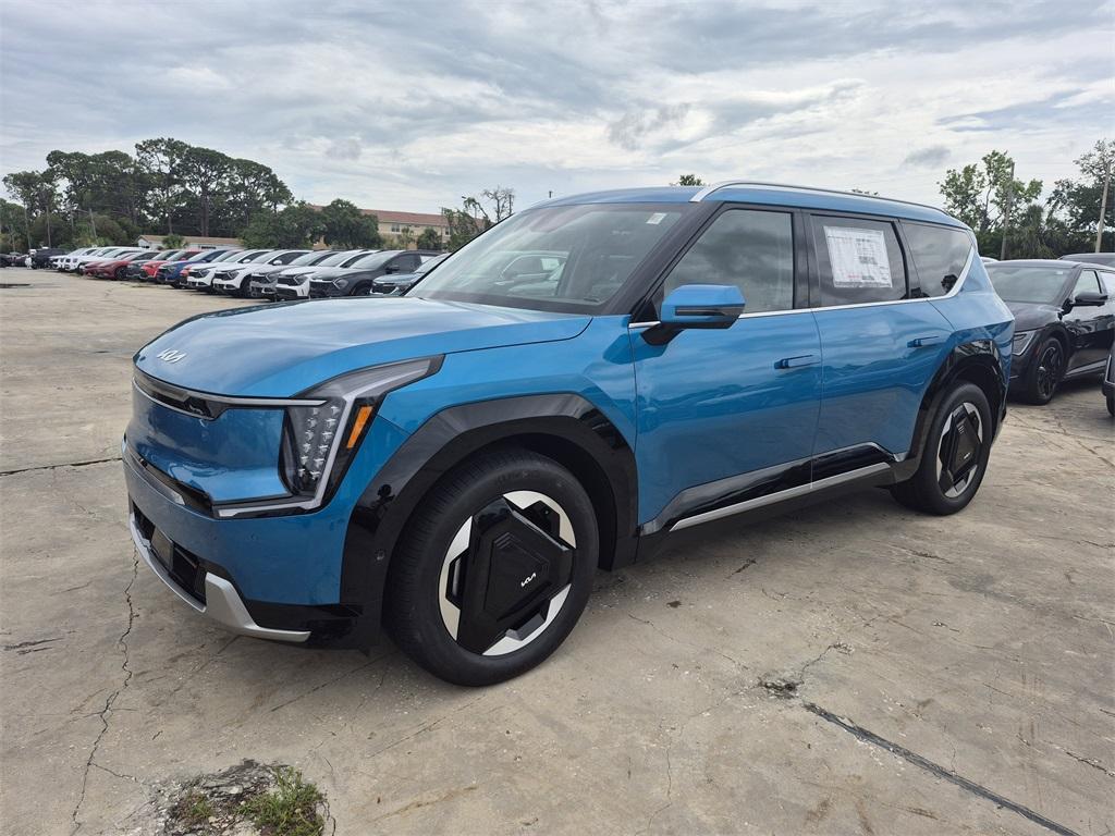 new 2026 Kia EV9 car, priced at $71,500