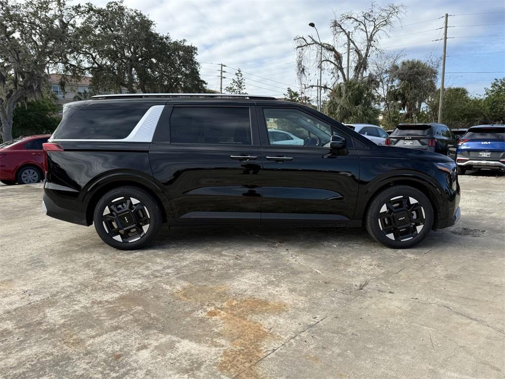 new 2025 Kia Carnival car, priced at $43,255