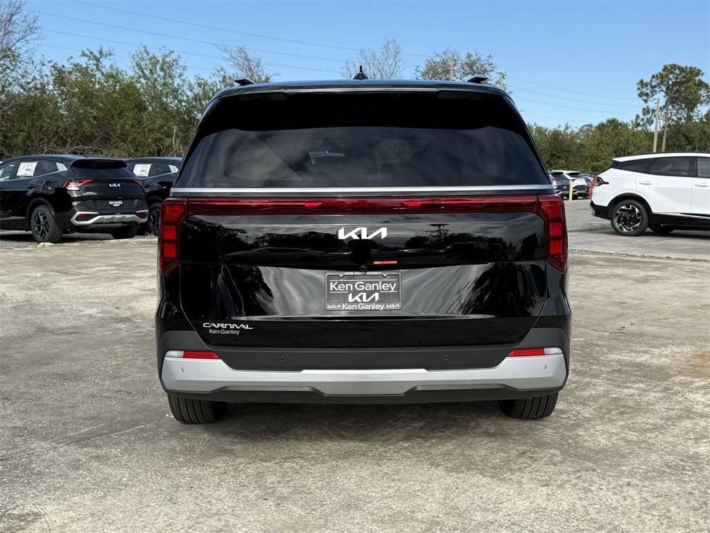 new 2025 Kia Carnival car, priced at $43,255