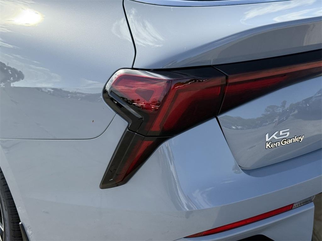 new 2026 Kia K5 car, priced at $30,015